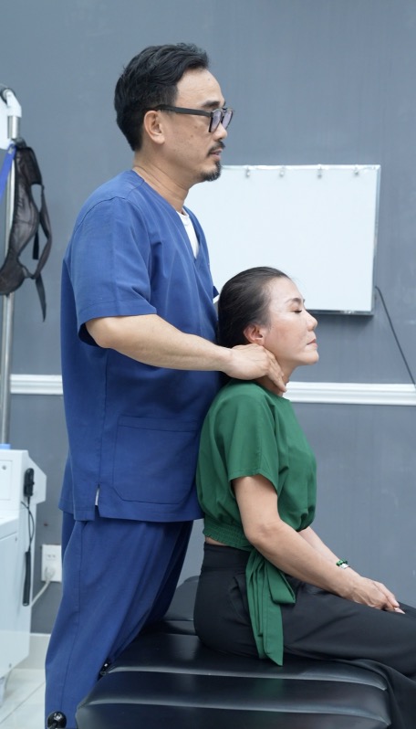 tê bì chân tay